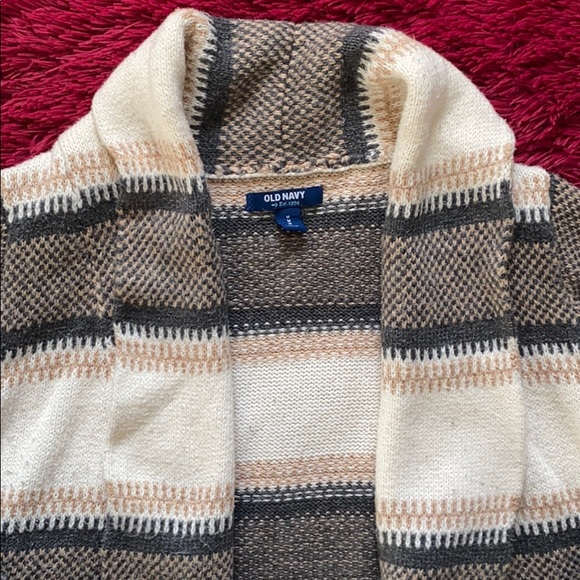 Old Navy grey and cream cardigan - Picture 4 of 16